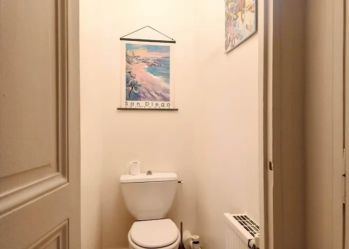 Apartment In Near Arc De Triomphe Paris